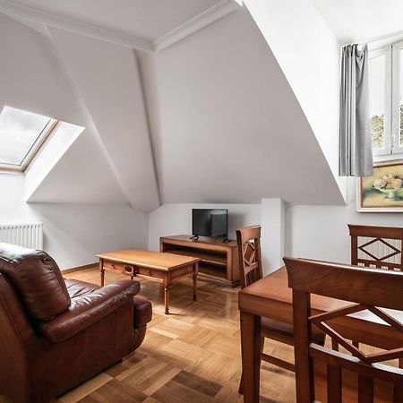 Apartamentos El Cid Бургос Экстерьер фото