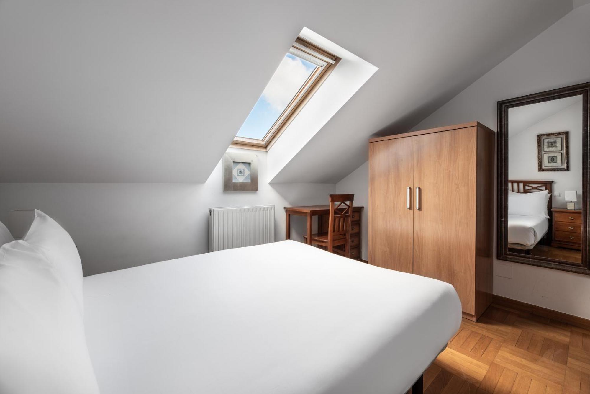 Apartamentos El Cid Бургос Экстерьер фото
