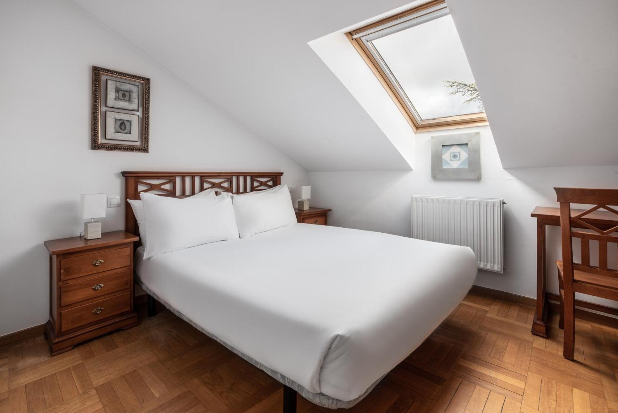 Apartamentos El Cid Бургос Экстерьер фото
